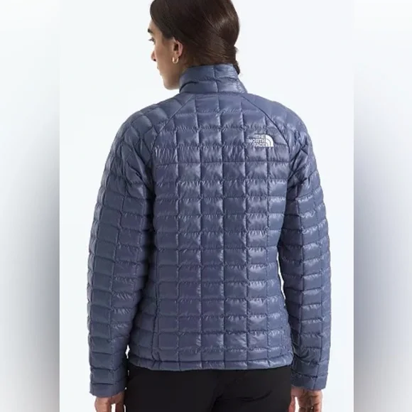 The North Face Women's Thermoball Jacket - Picture 2 of 6